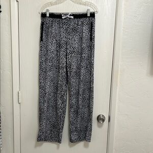 DKNY Black and White Patterned pajama Bottoms